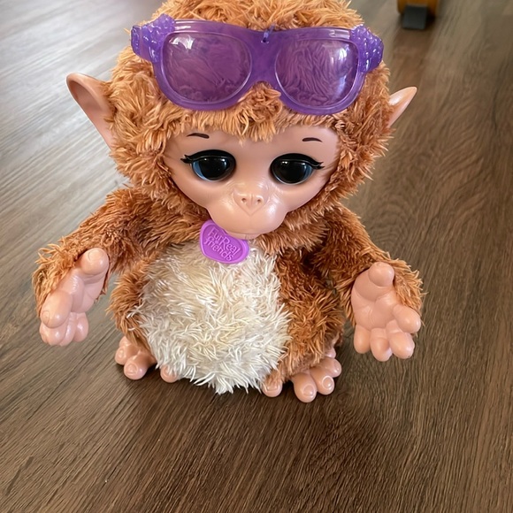 Hasbro FurReal Friends Baby Cuddles My Giggly Monkey Pet Plush 8" Monkey Toy - Picture 1 of 3